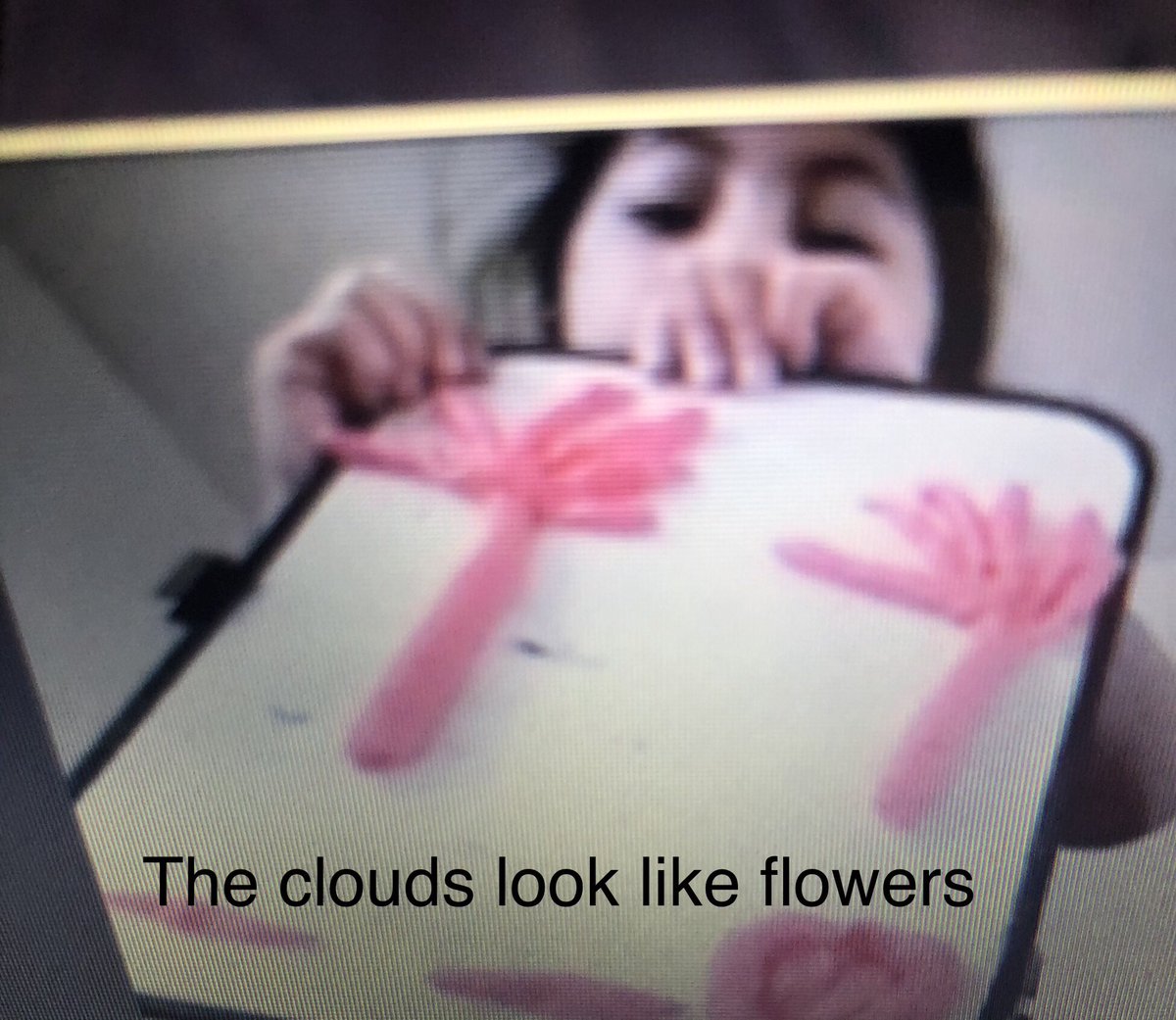 mcarr_lb's tweet photo. Remote Ss exploring more Spring #weather! 🌧🌦 Indoor rain #scienceeyes, extending the story “Little Cloud” by creating our own #cloud shapes #LBtogetherwecan #juntospodemos @jmfeclc @EDUtherapy2 https://t.co/qiGQSw1D0K