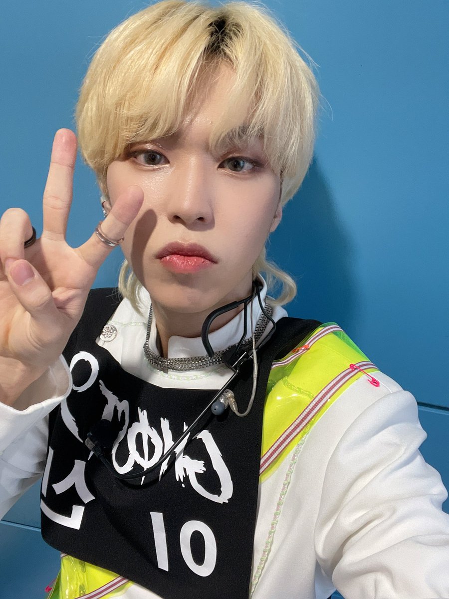 GHOST9OFFICIAL's tweet photo. [#이신]

우리 고스티 오늘도 고생했어🥰 https://t.co/iNiDn3hE0T