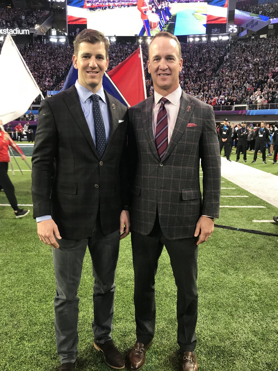 EliManning's tweet photo. Happy Birthday Big Bro! https://t.co/4U0yjnOl71