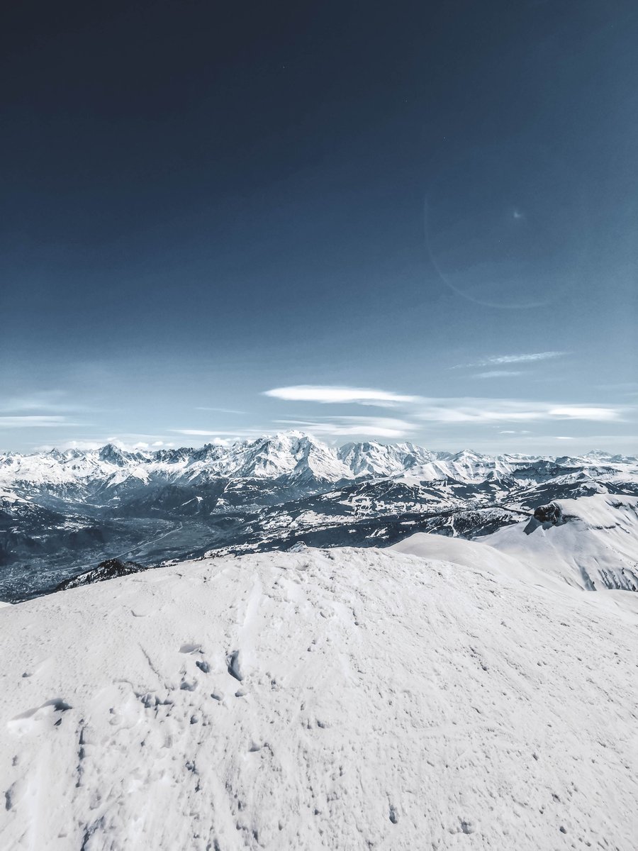 mongrandbo's tweet photo. 🗻❄️Pendant ce #temps-là, dans les #Aravis... ⛷😍

#mongrandbo #legrandbornand #skiderando

@SavoieMontBlanc @AnnecyMountains @FranceMontagnes https://t.co/BqMaxhjQuR