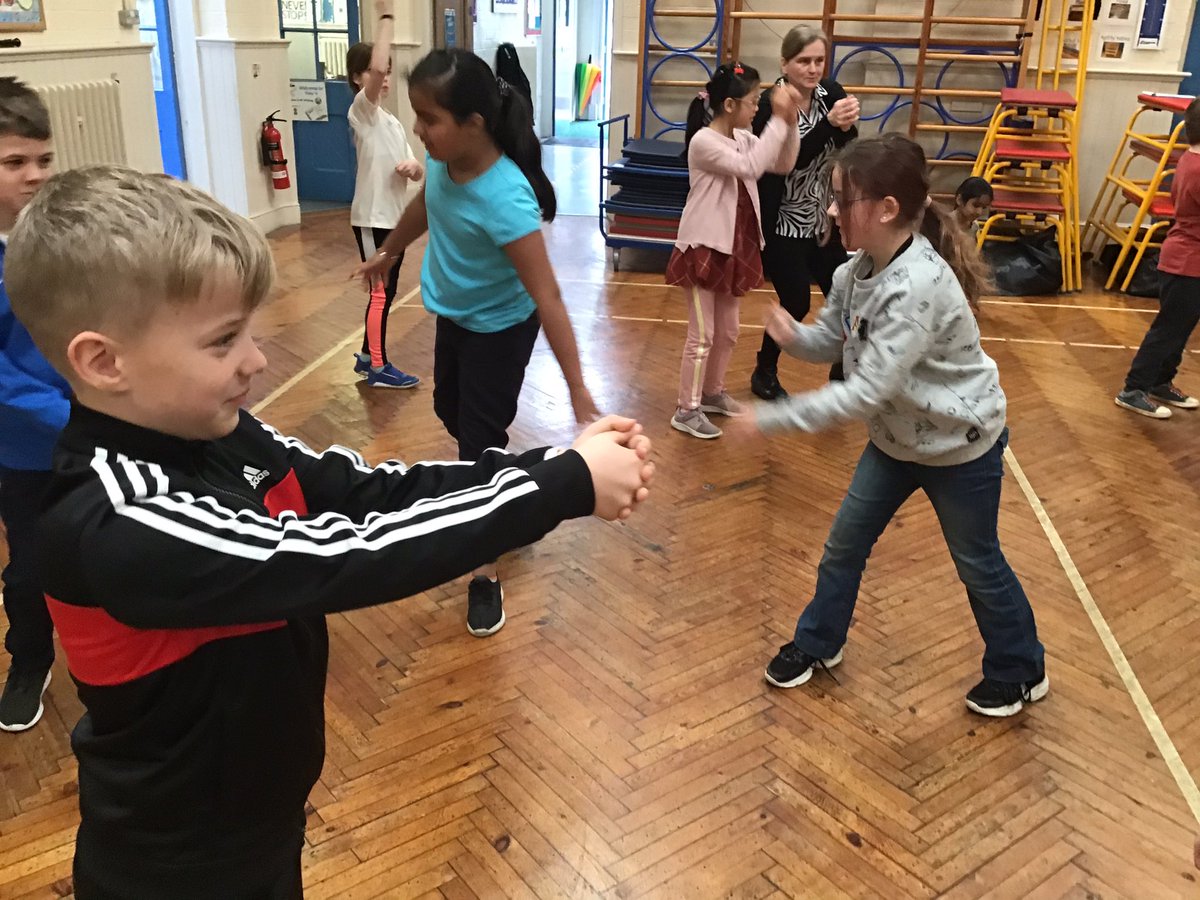 ClaphamTerrace1's tweet photo. Year 4 have been using the art of mime to help them think about equipment they would need to wash Hamlet the elephant, from our book The Firework Makers Daughter. We are going to write a set of instructions! #literacy #imperativeverbs #instructions #chronologicalorder https://t.co/mjbHWgKoZc