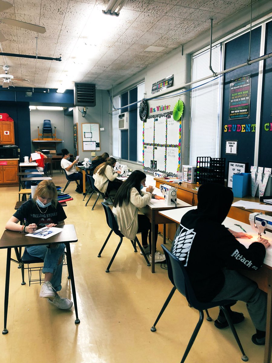 Sewing on paper getting to know the feel of the machines <a href="/RBHSRockets/">RBHS</a>! #FACS