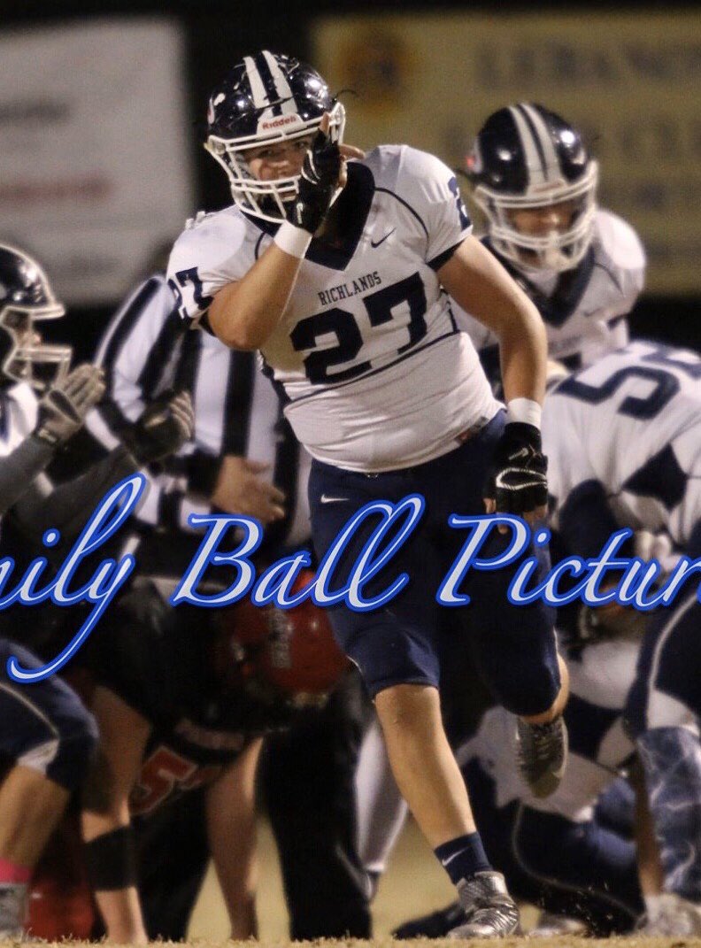 Willtarter1's tweet photo. A huge Shoutout and Congratulations to my little bro @Bowen_Tarter4 on receiving an offer to continue his Academic and Football career at The University Of Louisville! Future is bright for this man!🔴⚪️ #GoBlues @BlueTornadoLive https://t.co/2Bjf6zzW7q