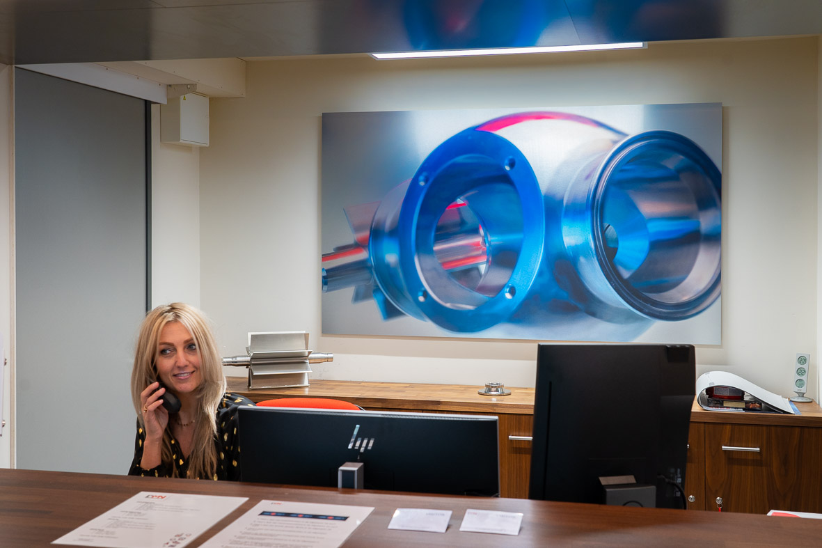 Ontzettend leuk om te maken!

Bekijk hier de creatieve foto's van ROTARY VALVES op groot formaat geprint gemaakt als presentatie / decoratie materiaal voor DMN Westinghouse.

#DMN #creatievefotografie #abstract #wanddecoratie #alufoto #fotoprint #presentatie #fotografie #highend