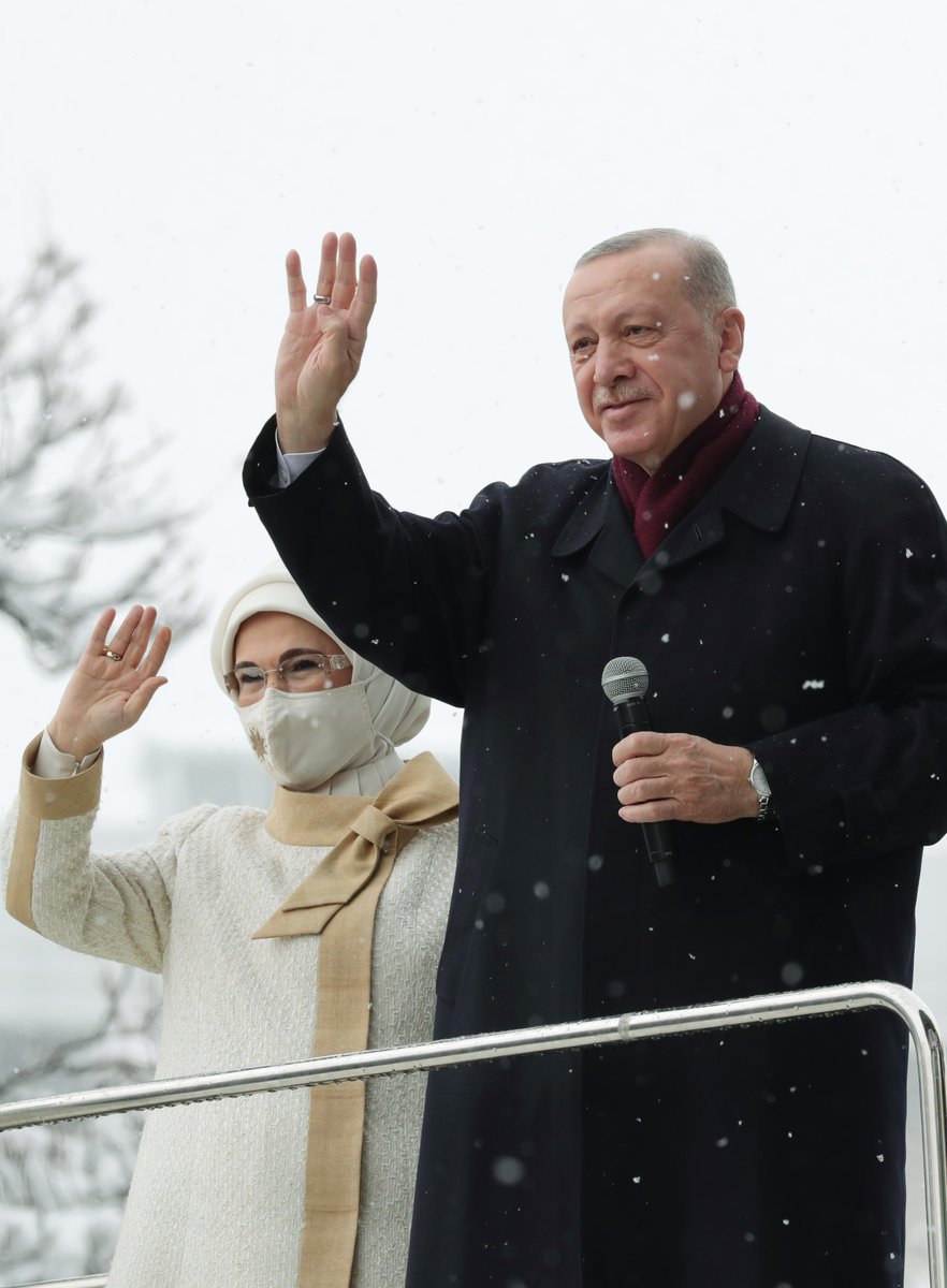RTErdogan's tweet photo. Bugün gerçekleştirdiğimiz AK Parti 7. Olağan Büyük Kongresi’nin hayırlara vesile olmasını diliyorum. 

Türkiye’yi önce 2023 hedeflerine, ardından da 2053 vizyonuna inşallah Cumhur İttifakı'yla kavuşturacağız. https://t.co/VAaPdbn9t2
