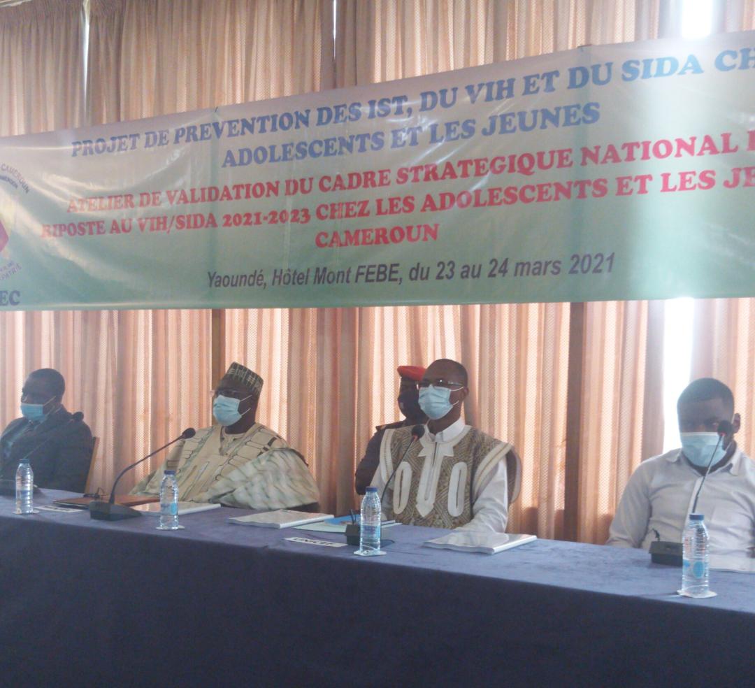 PatrickAlainFO1's tweet photo. cérémonie de présentation du cadre stratégique adolescents et jeunes dans le cadre de la réponse au VIH/SIDA. Aboutissement de longs mois de travail. https://t.co/S7yRWgKdxF