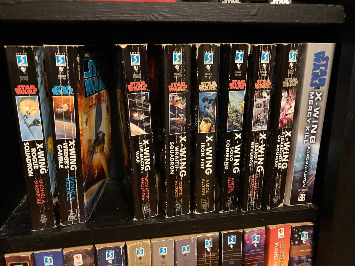 youtini_us's tweet photo. What book is missing from this series? 🤔 https://t.co/0ONiX4LrLA