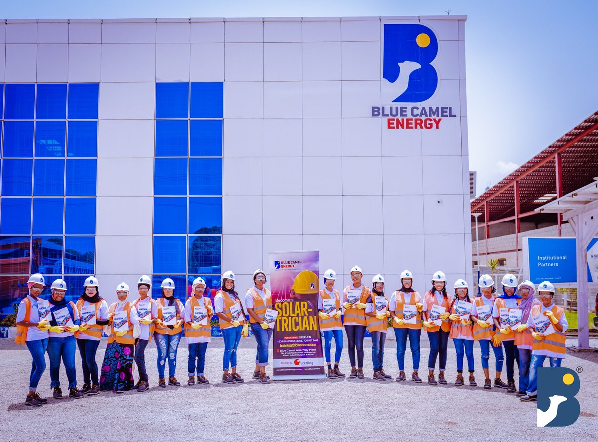 prettymeerah's tweet photo. Alhamdulillah we https://t.co/MAkY7Z6xWH.....BCRETA Alumni.💪💪
.
.
#bluecamelenergy
#muslimahorg
#womenempowerment
#solartricians https://t.co/Ing6Bi92ej