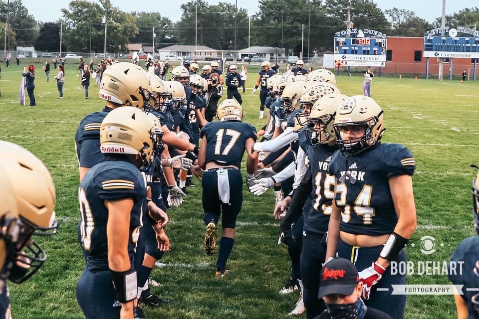 YorkDukeFB's tweet photo. 🏈🏋️‍♀️Our 10th annual York football/weight room lift-a-thon is March 25 at 6:30 PM.🏋️🏈
Proceeds help our kids pay for camps, help fund our weight room, &amp; help us continue to put safest equipment on our boys!
If interested in donating see a player or Venmo  @York-Football ANY time! https://t.co/Vkf739zLIT