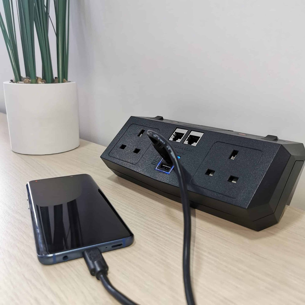 BPF_Online's tweet photo. PHAZE-E Is our new clamp fit desk top power module. 2 x 13a Sockets, 2 x RJ45, USB-A and USB-C charging. 

https://t.co/rQVYtgstnU https://t.co/Q0NiwcMQIR