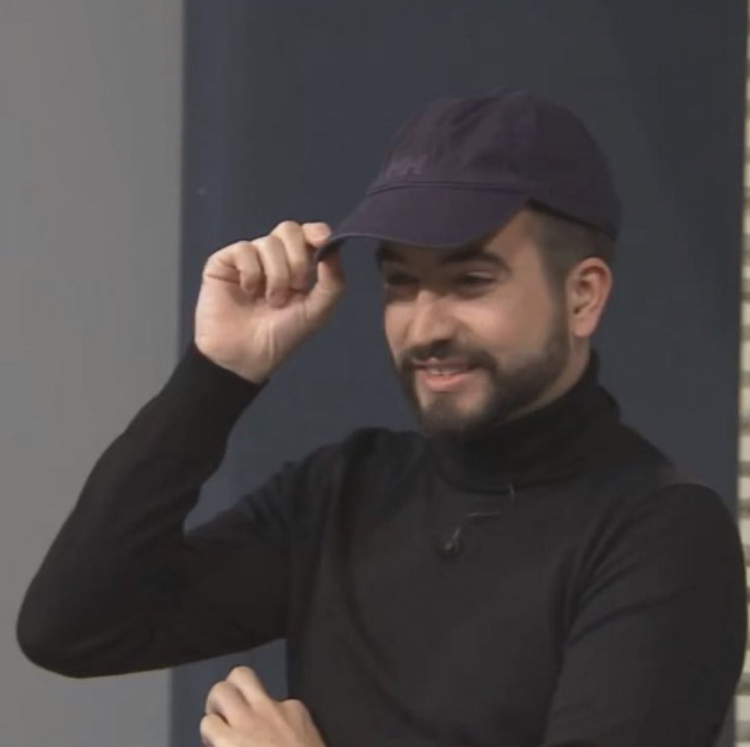 Aquest individu és un càncer.