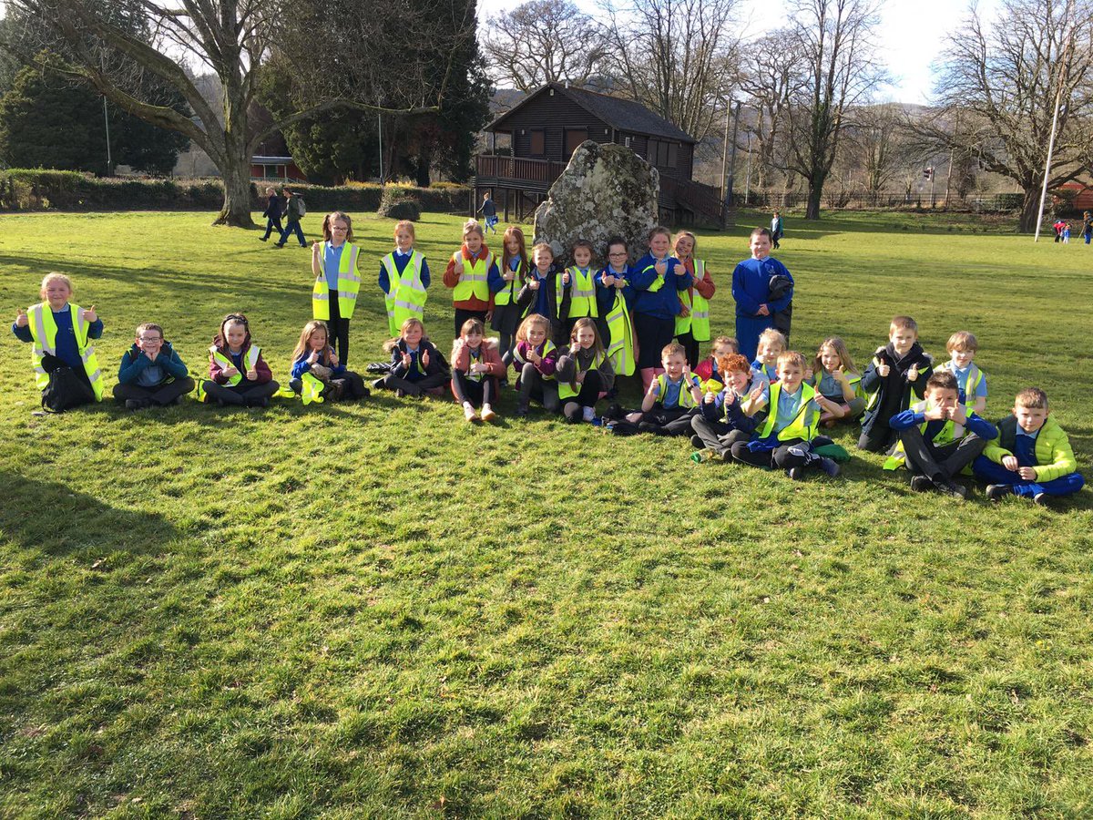 YsgolBroGwydir's tweet image. P’nawn bendigedig!!! #hiraethog #ardalleol #lles 💚🥾⭐️