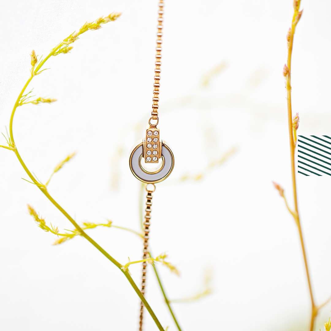 JasonHydeWorld's tweet photo. Two chains are stronger than one.
Will you be our second?

Discover details about our new NEREIDA COLLECTION by clicking the link in BIO.
https://t.co/BnCIxthyqG
.
.
.
.
#Bracelets #Sustainablefashion #Necklaces #Jewelry #Sustainablejewelry #White https://t.co/fACEpghXva