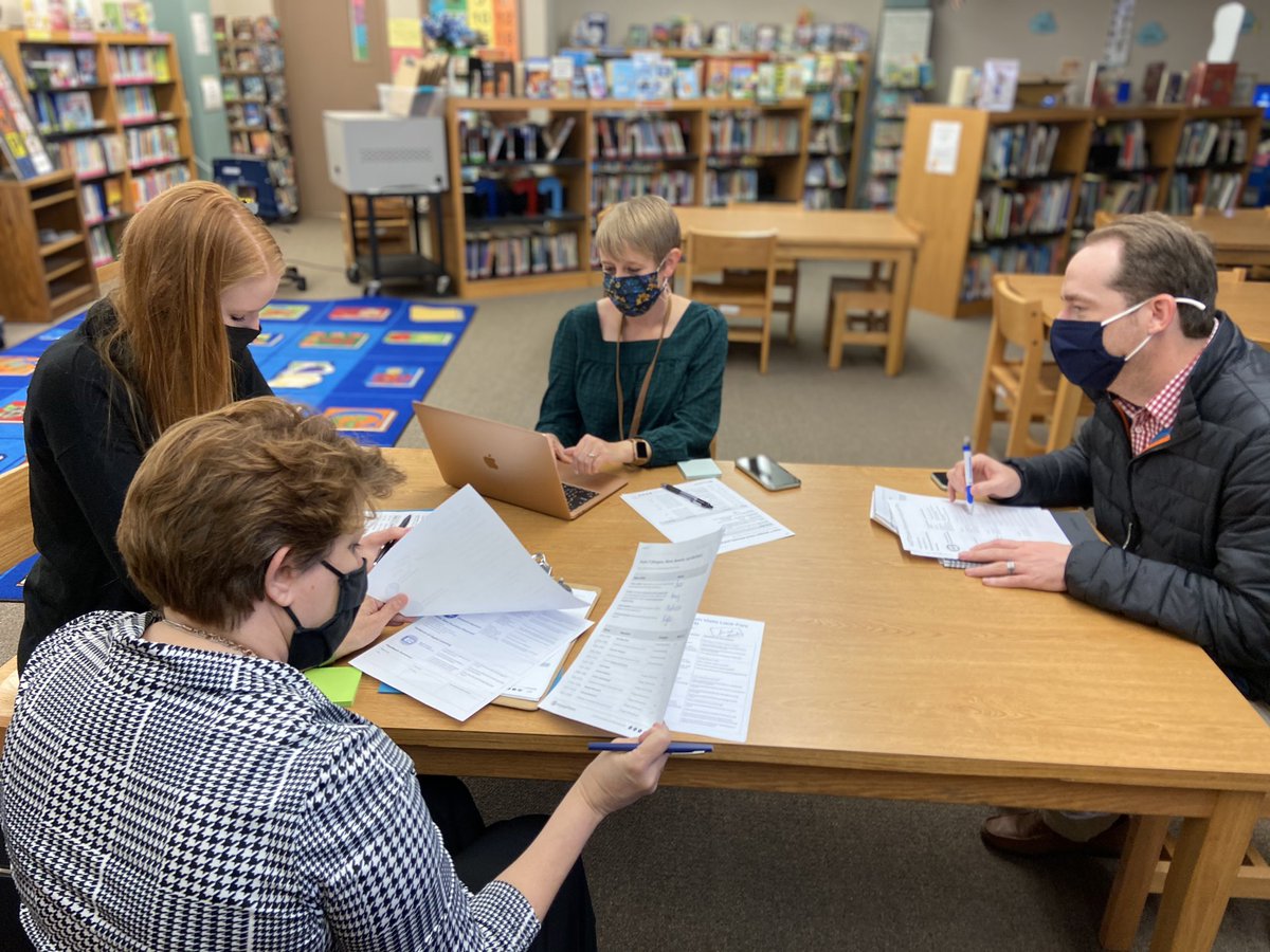 GreenKammi's tweet photo. @LeeLionsRoar and @BonhamBulldogs leaders calibrating on the amazing #CatalystClassrooms visits at @reagan_rangers! @abilene_isd @abileneisdsupt @engage_learning @ShannonKBuerk https://t.co/c44A8pQ9ij