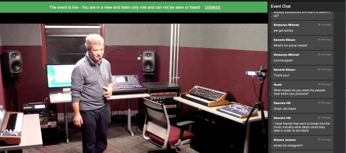 Ktsu2N's tweet photo. TSU’s very own, Dr. Israel Neuman, presents how to work the in’s and out’s of his beats studio during #TSUCOMMWEEK #KTSU2 #KTSU2News #TwitterNewschat https://t.co/ixfjAc48Pc