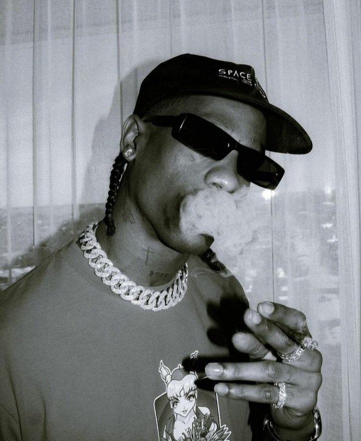 LaflameScott's tweet image. The sky is grey