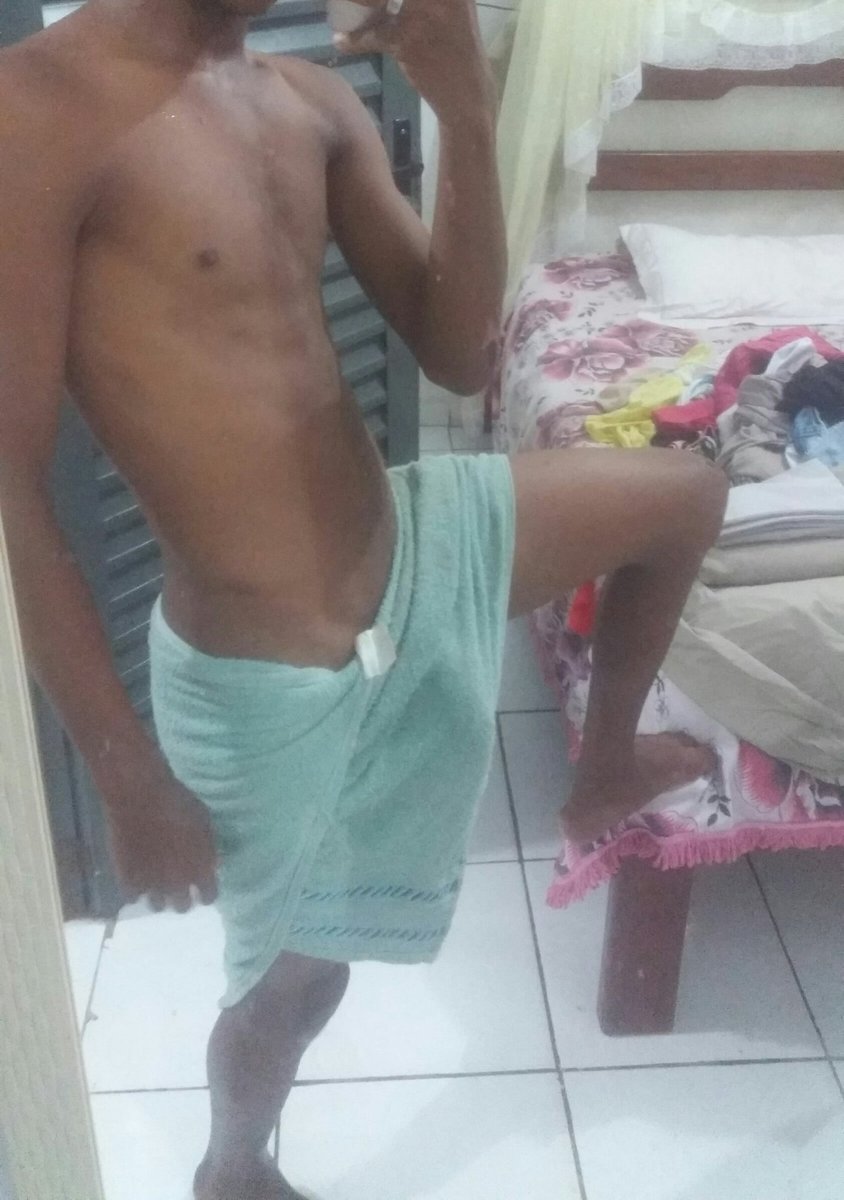 DENIRSILVA5's tweet photo. nossa muito quente😈😈 https://t.co/cUEVDCc0tk