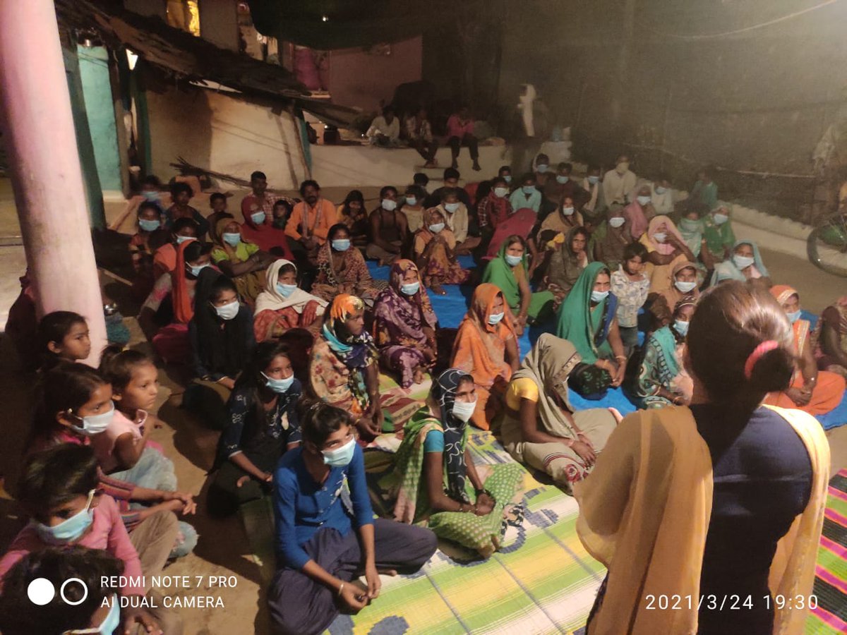 ajaysahare's tweet photo. Campaign on #Gender_Justice_in_Property_Rights discussion on women rights, property's rights &amp; difficulties in access in Dist. Raisen M.P. #WomensShare #Actwithher
@ActionAidIndia @psushila92 https://t.co/o3W3Sh4Ats