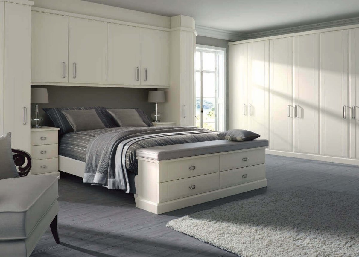Kitchens__Plus's tweet photo. Fully fitted bedroom storage allows you to make the most of your space! 

Visit our website - https://t.co/NPlnBYc3VM

#kitchensplusbathrooms #kitchensplus #bedroom #interiordesign #interior #homedecor #bedroomdecor #home #design #furniture #bed #decor #livingroom #bedroomdesign https://t.co/Srk8bRaOMY