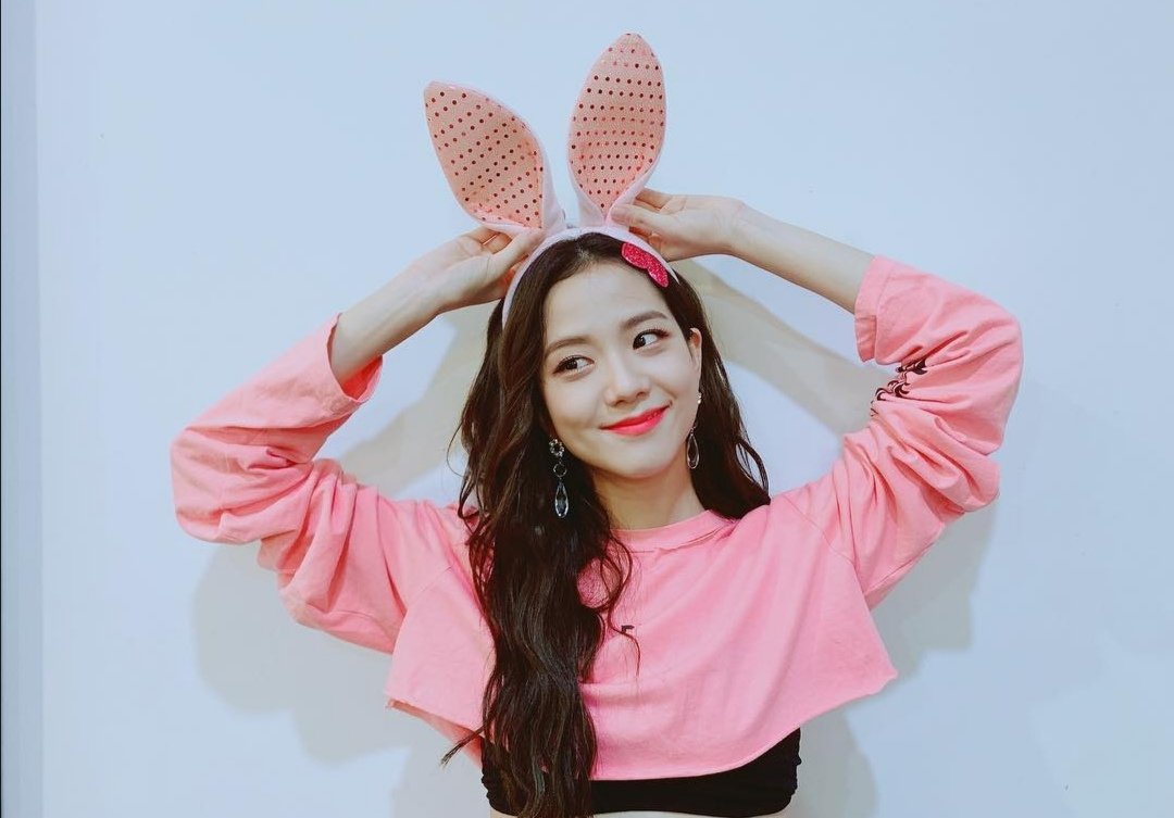 jsmrn's tweet photo. Rabbit https://t.co/hqgagqjcwe