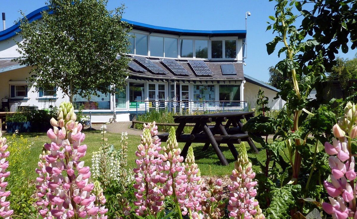 StNicksFields's tweet photo. We are #recruiting! We have two opportunities to join our team and make a difference as an Ecotherapy Project Assistant or Thriving at Work Project Officer. To find out more and to apply, see link
https://t.co/fwf2DOLapb https://t.co/dPMy49n03c