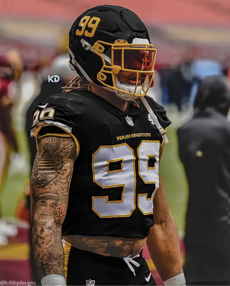 OKiddVT's tweet image. Man if Washington pulled out a blackout uniform🤯 #WashingtonFootball