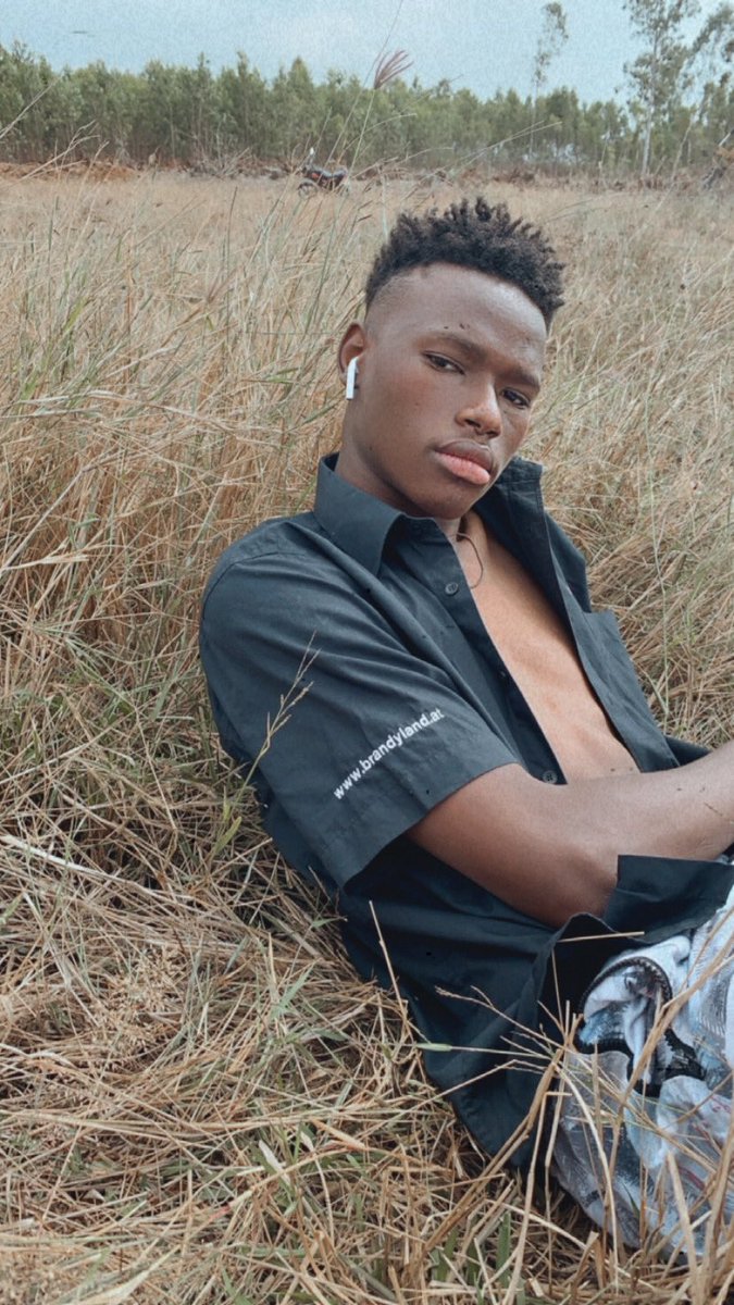 papi_michael08's tweet photo. Iβm still a winner winner winner , me never let them play on my banjo @wizkidayo #mil #reckless #mpapi08 #starboypapi #model #PhotoOfTheDay #photography https://t.co/P6iK3bFbMP