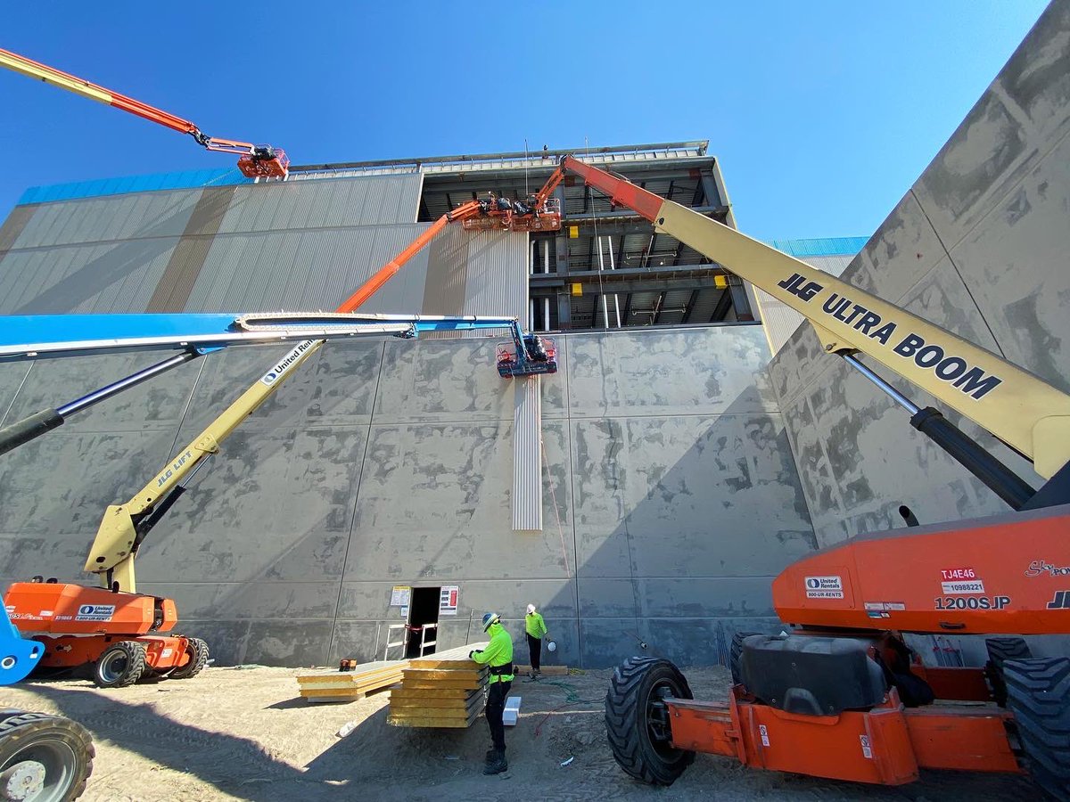 SubZeroConst's tweet photo. So close we can taste it. #DegreesBeyond ⠀
#SubZeroConstructors @UnitedRentals #ColdStorageConstruction #Contractor #DesignBuild #FoodSupplyChain #SanDiego https://t.co/MBqCVllkD7