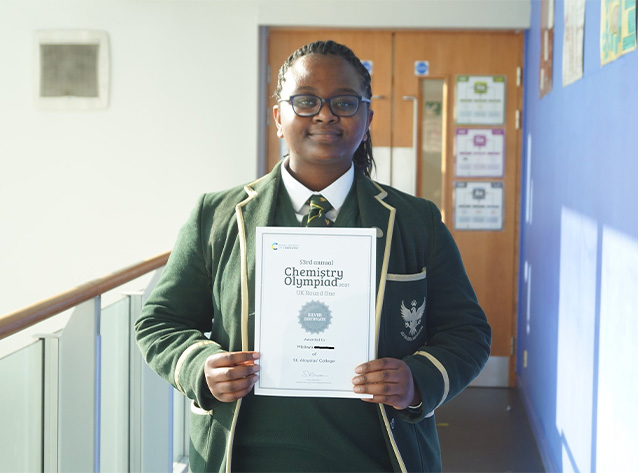 StAlsGlasgow's tweet photo. A huge congratulations to Advanced Higher Chemist Mbikwa S (S6), who managed to secure a Silver award, after completing a tough two hour exam during lockdown, in the UK Chemistry Olympiad.

Well done, Mbikwa! ⭐️

#CelebratingSuccess #StAlsSenior https://t.co/QGQLAfh885