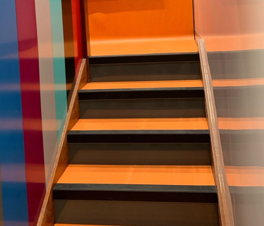 Q-Range DUO stair nosings - The next evolution in stair nosing design for safe stairs. 

Read more: 
quantumprofilesystems.com/en/quantum-ins…

Samples:
quantumprofilesystems.com/en/quantum-ser… 

#stairnosing 
#stairedging
#specification 
#architect
#safety  
#buildingdesign
#flooringcontractor
#flooringfitter