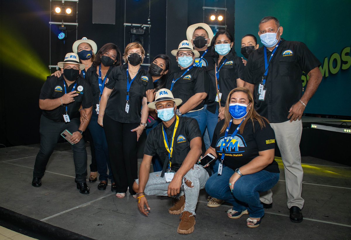 “Hoy celebramos la constitución de nuestro querido partido #RM , sabíamos q no era fácil pero con perseverancia lo logramos, gracias a los iniciadores  y a nuestros 60,854 adherentes que saben que cambiaremos la vida del panameño, como lo hicimos en nuestro gobierno” <a href="/rmartinelli/">Ricardo Martinelli</a>