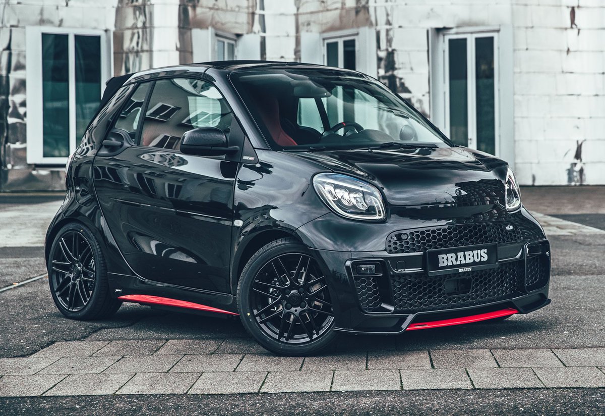 motorionline's tweet photo. #Brabus #92R: limited edition che trasforma la #Smart elettrica in “supercar urbana” [FOTO] https://t.co/pKjGDae7tO #motorionline #tuning #Brabus92R https://t.co/SGm1ev08gM
