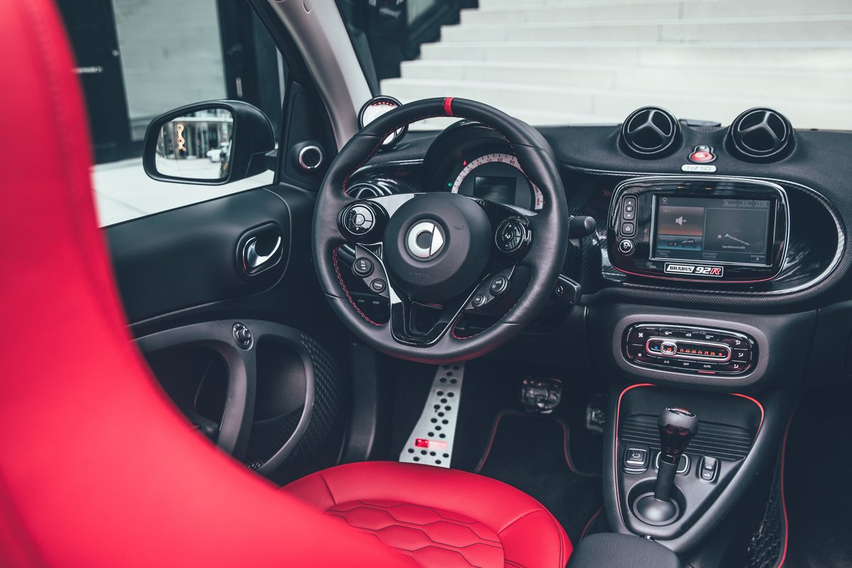 motorionline's tweet photo. #Brabus #92R: limited edition che trasforma la #Smart elettrica in “supercar urbana” [FOTO] https://t.co/pKjGDae7tO #motorionline #tuning #Brabus92R https://t.co/SGm1ev08gM