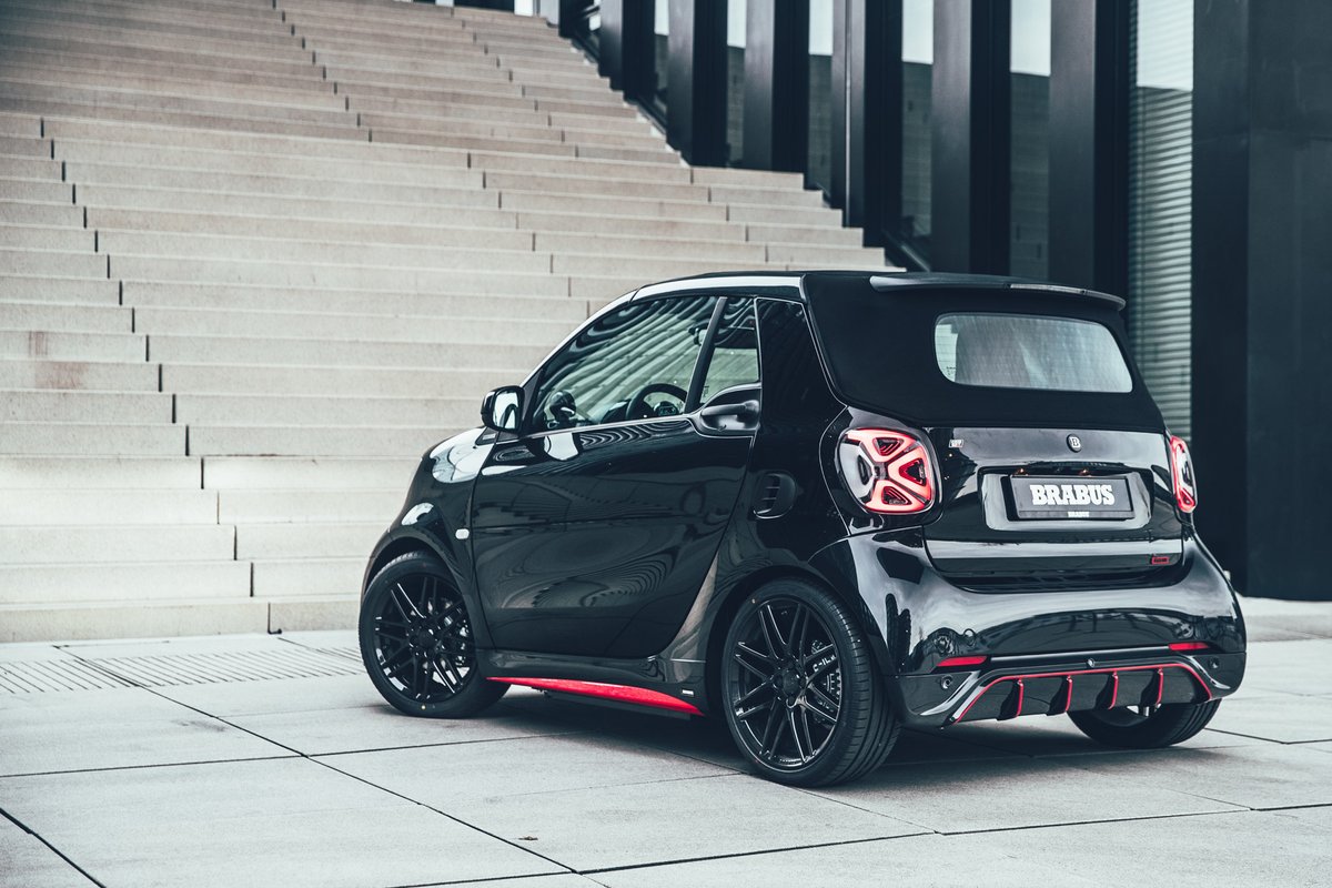 motorionline's tweet photo. #Brabus #92R: limited edition che trasforma la #Smart elettrica in “supercar urbana” [FOTO] https://t.co/pKjGDae7tO #motorionline #tuning #Brabus92R https://t.co/SGm1ev08gM
