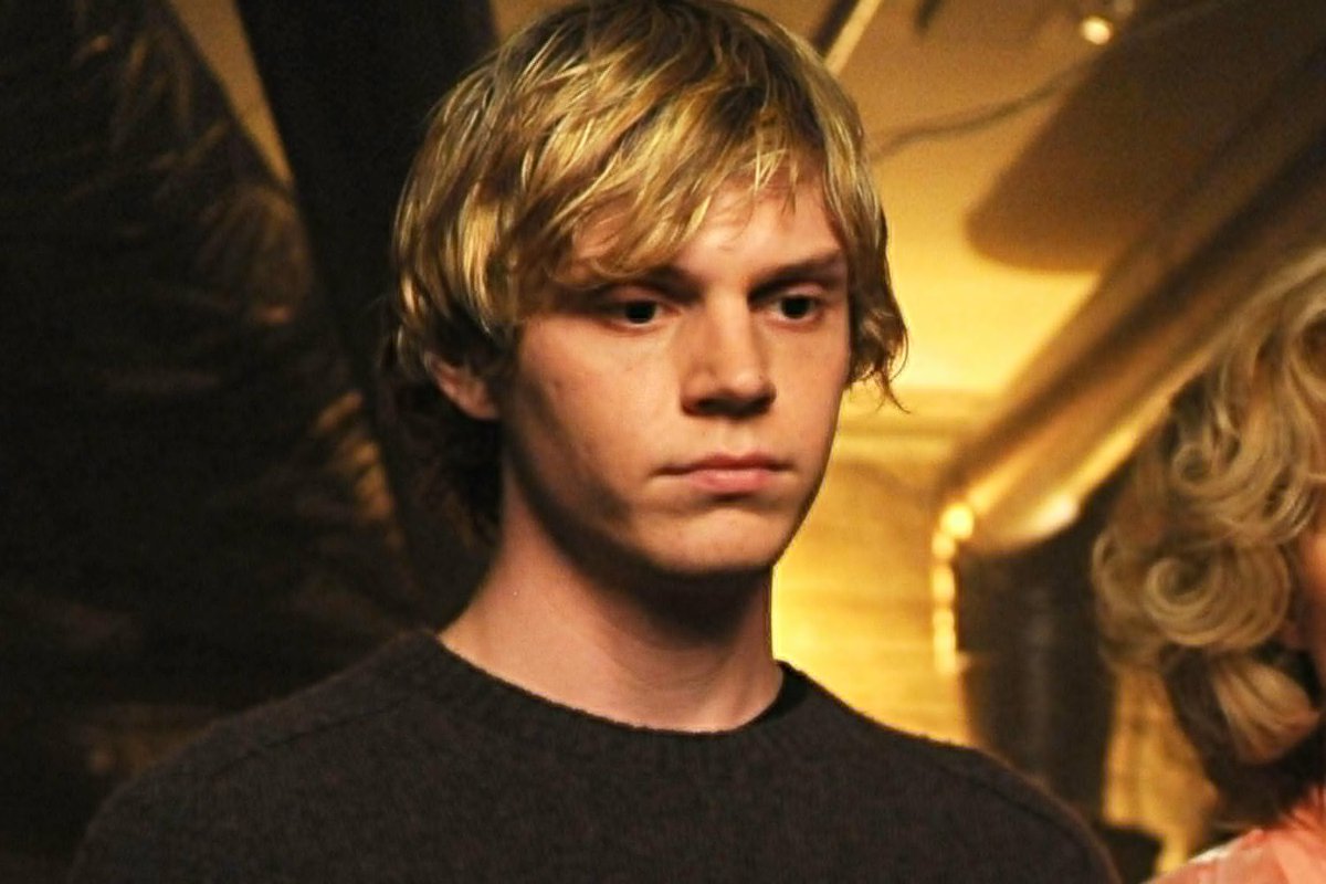 relatospodcast's tweet photo. Evan Peters irá interpretar Jeffrey Dahmer em Monster: The Jeffrey Dahmer Story", nova minissérie da Netflix criada por Ryan Murphy. https://t.co/yJt27BSgpw