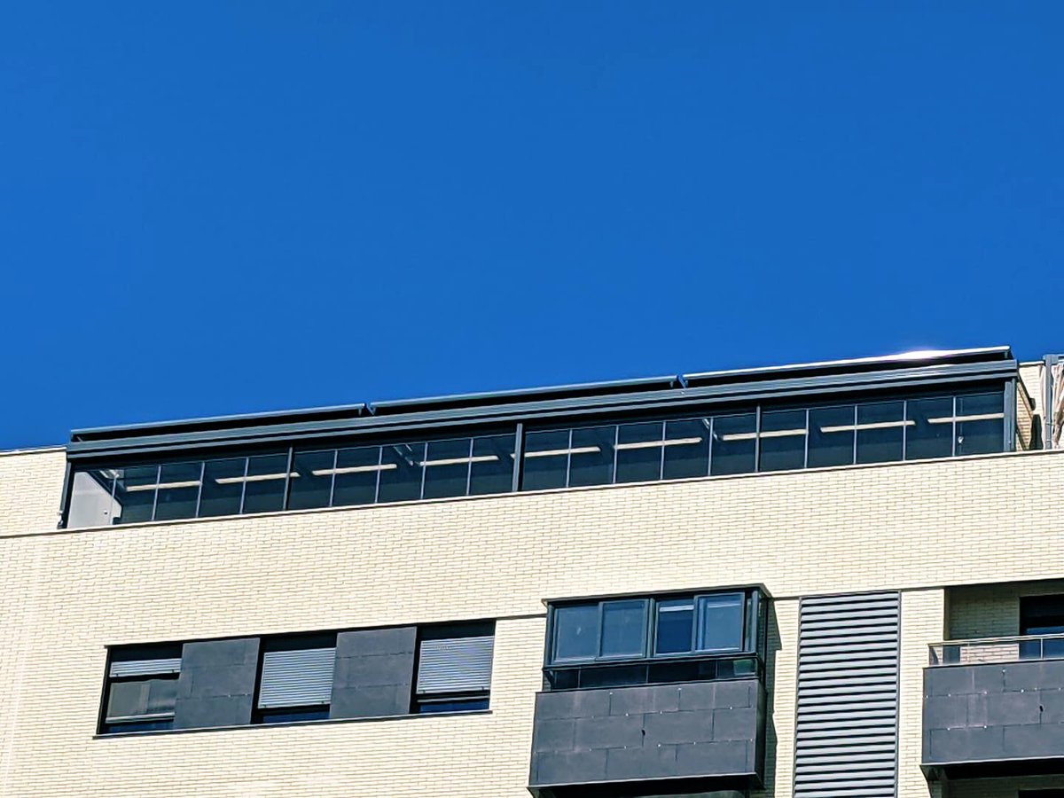 Sabemos que últimamente no publicamos mucho, pero es que estamos desbordados. Somos una empresa humilde y pequeña, luchadores constantes. Así que mirad, un trabajo recién acabado en la ciudad de #Albacete, estamos muy orgullosos. Y no es para menos... qué bonito. 👨🏼‍💻👩🏻‍🏭🧰📐