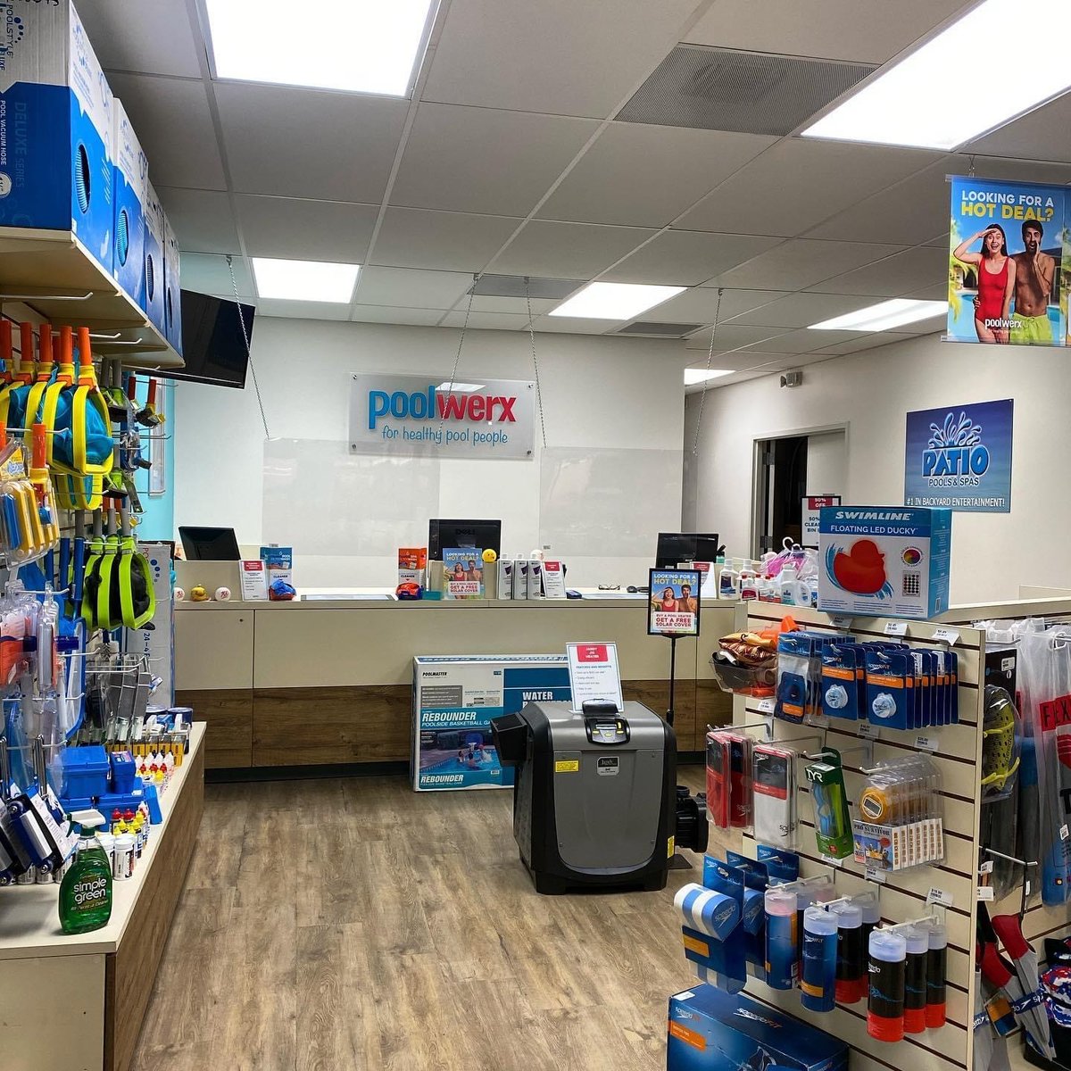 Have you had a chance to visit our new Oro Valley store?? We moved to Magee &amp; Oracle! Stop by for savings &amp; start swimming! 🏊🏾‍♀️

patiopoolsaz.com