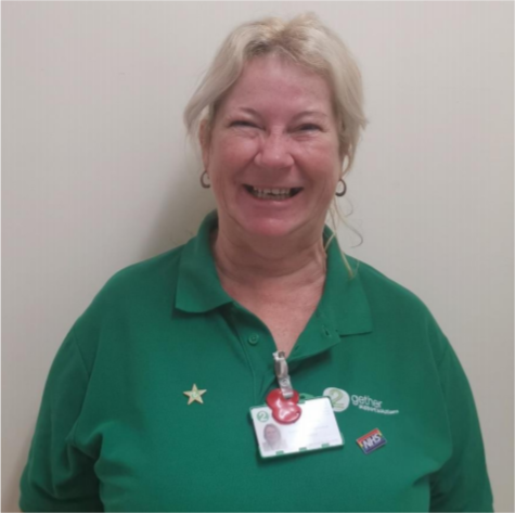 Congratulations to Tina Hughes, a domestic assistant at the QEQM, who has been named a national health hero!
Tina was recognised after going above and beyond during the Covid pandemic.
Read more: ekhuft.nhs.uk/patients-and-v…