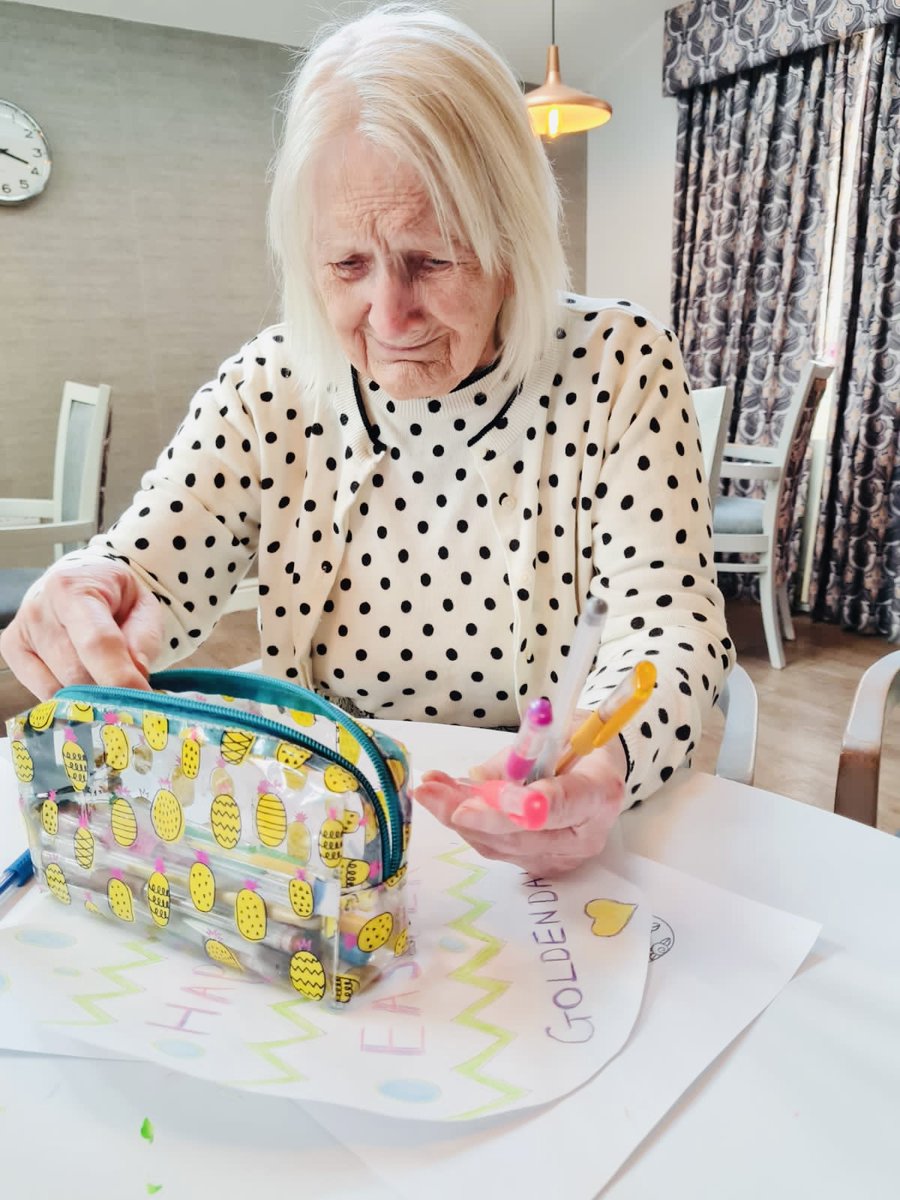 GoldendaleHouse's tweet photo. We have been getting arty in preparation for Easter here at Goldendale House this week! 🐣

#GoldendaleFamily #CareHomeActivities #CareHomesUK #StokeonTrent #Staffordshire #Easter2021 https://t.co/PGeqMJJW2l