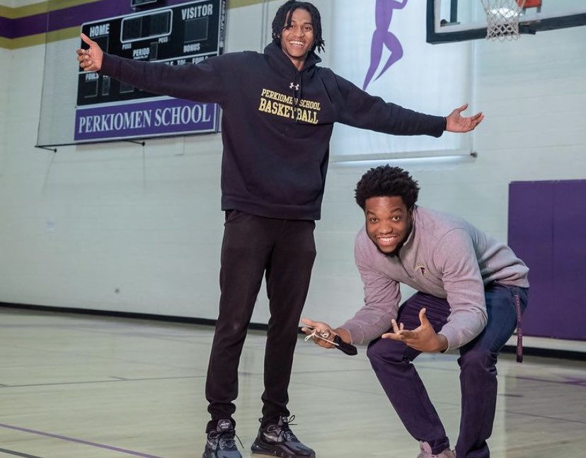 ContentJohnny_'s tweet photo. “Evil twin, evil twin... got em back equal then!!!” 🦹🏾♂️🦹🏾♂️ #200Block https://t.co/6XlGS5lQ8J