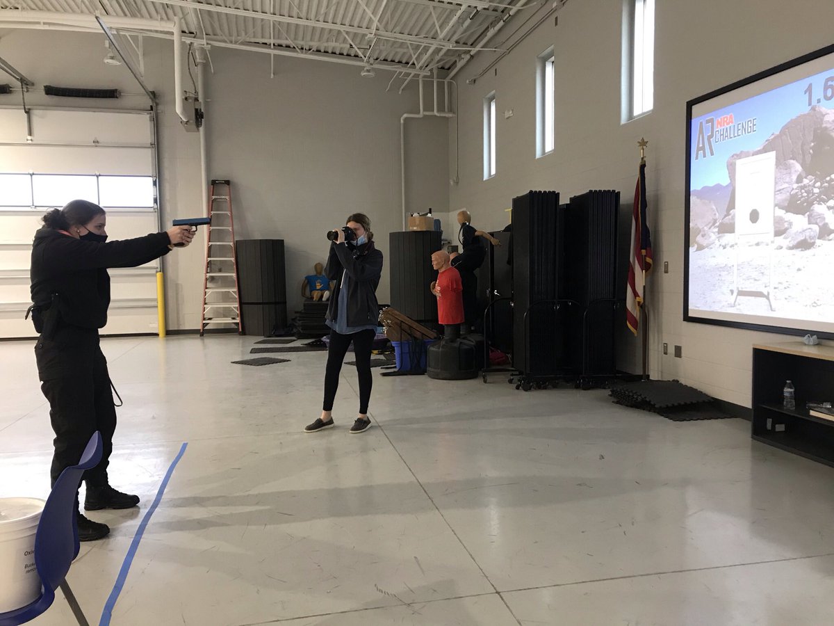 EHOVEcj's tweet photo. Seniors practicing with the simulator! featuring Mr. Gibbs #EHOVEvips https://t.co/SiBZL9Q9EW