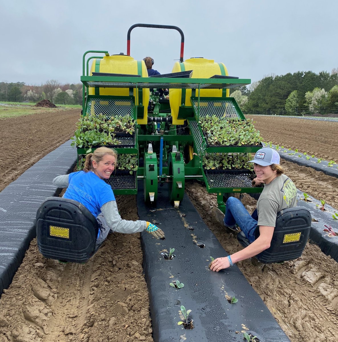 FoodShuttle's tweet photo. Shout out to the good folks from the @Cisco RTP Legal Team who spent the morning at the Food Shuttle Farm. They put about 2,000 plants into the ground and helped with the mulching. It's springtime and good to be outdoors! #FoodShuttle #UrbanFarming #Cisco #DigIntheDirt https://t.co/5lcxMULO1L