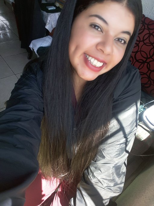 siemnpre sigue adelante a pesar de los problemas recuerda q el carbon bajo presion se convierte en diamantes<a href="/tag/dancing"class="tags"><span>#dancing</span></a><a href="/tag/singing"class="tags"><span>#singing</span></a><a href="/tag/bigolive"class="tags"><span>#bigolive</span></a>