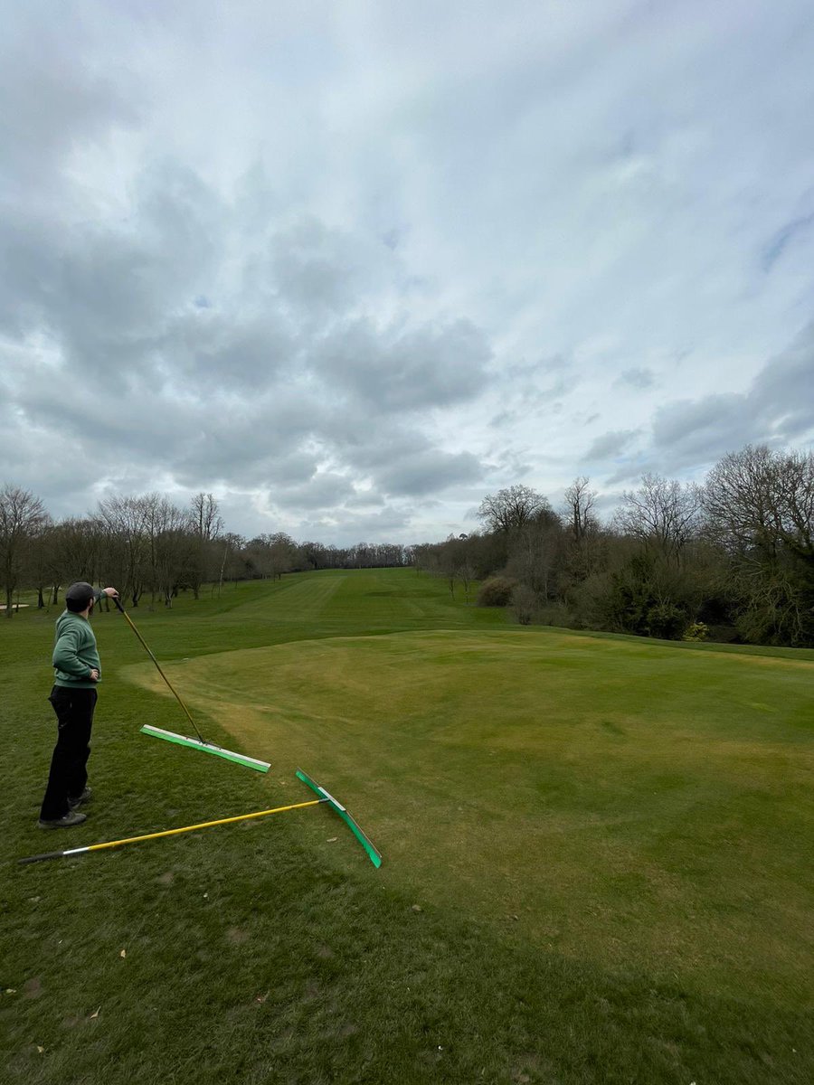 WHGCgreenkeeper's tweet photo. Light dressing on tees &amp; approaches today and brushed in once dry. https://t.co/mgHw4h8ET6