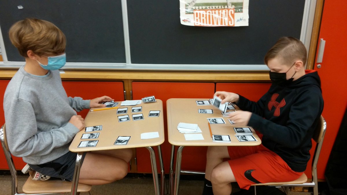 MrJ_MMS's tweet photo. Playing a custom science version of Magic The Gathering to review rock and minerals concepts. https://t.co/uaTFsFjzU5