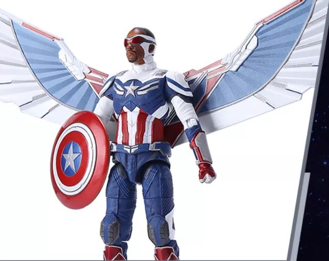 ZoeGeek1's tweet photo. #NotiGeek! #SeriesGeek!
Hace tiempo con una figura "Titan" nos mostro como seria el traje de Capitan America en la serie Falcon And The Winter Soldier.
Ahora lo hace Marvel Select.
#falconandthewintersoldier #FalconAndWinterSoldier #falcon #wintersoldier #DisneyPlus
#Chinaski https://t.co/ODxC7ZoiRo