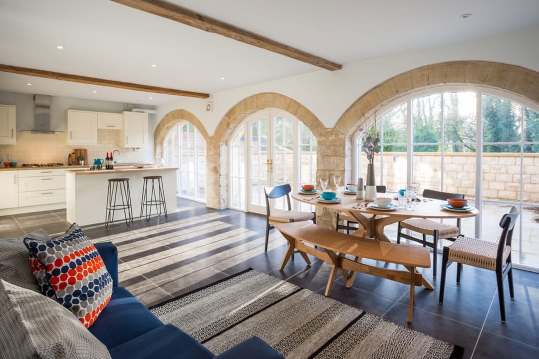 GrantsideLtd's tweet photo. SPACES &amp; PLACES

📍 Sutton Farm, Norton
💷 £3.5 Mil GDV

Residential conversion, refurbishment &amp; extension of a Grade II listed barn &amp; outbuildings into 5 properties across 3.5 acres, as well as ten new modern single-storey properties for seniors.

#York #Yorkshire #UKDevelopment https://t.co/FeKE6g5B4a