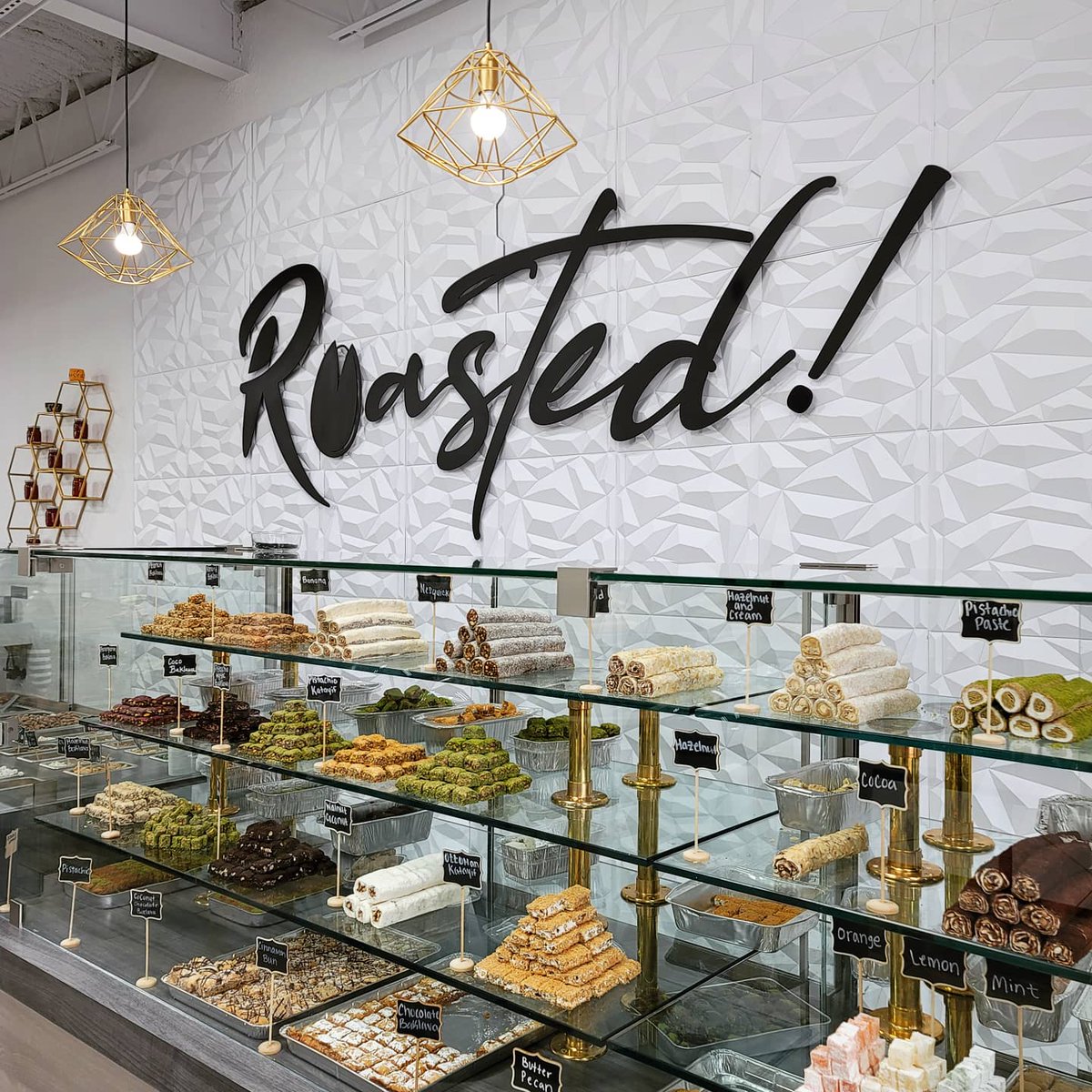 RavesonFaves's tweet photo. You can find the best Turkish delights at Roasted! in #Tampa. They also have Middle-Eastern imported snacks, chocolates, seasonings, cheese, gummies, roasted nuts, seeds, and more! We're currently obsessed with their Pistachio Turkish delights - so good! 💯 https://t.co/z8X3kpvL99