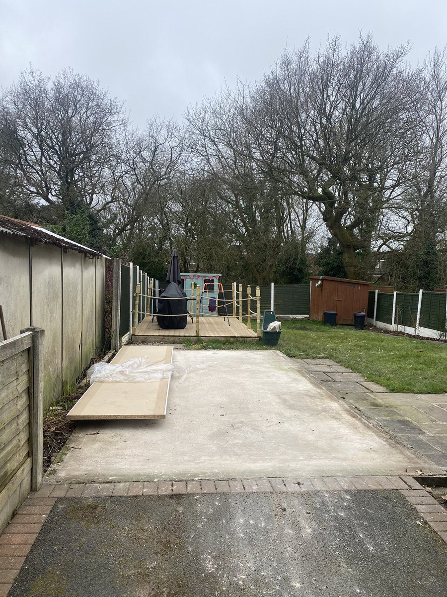LtdLees's tweet photo. Garage removal with asbestos roof sheets. #garage #asbestos #garden #gardens #morespace https://t.co/3ZhGAz3nlT