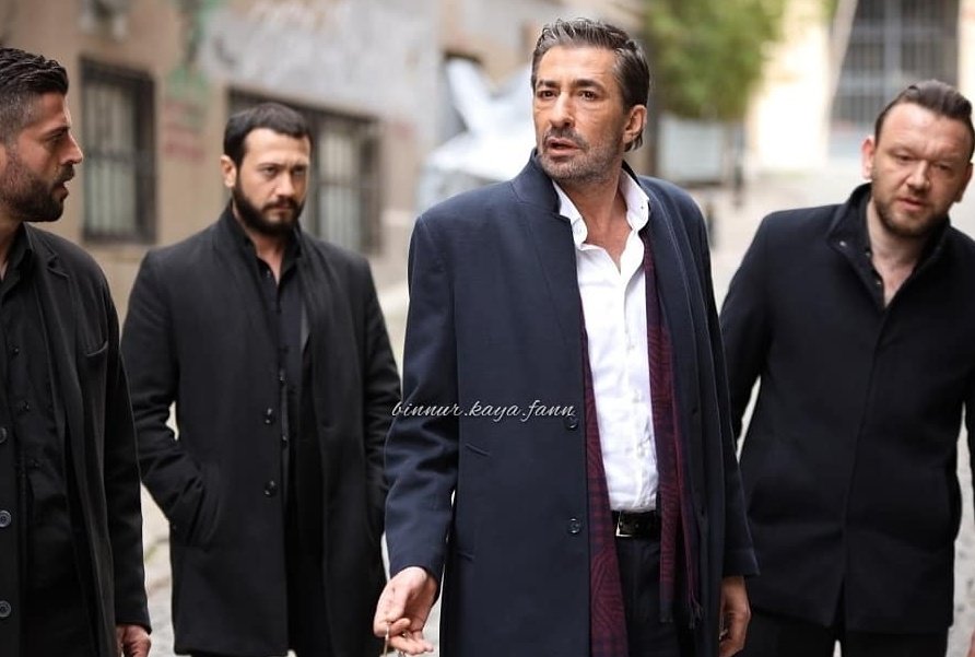 binnurkayafan's tweet photo. #KırmızıOda Son 2 gün... #binnurkaya #doktorhanım https://t.co/DwdxmU2JZd